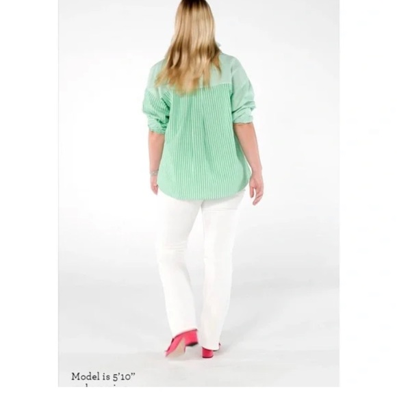 cabi NWT Dad Short, Green and White, SMALL, Spring 2023 - Picture 5 of 11